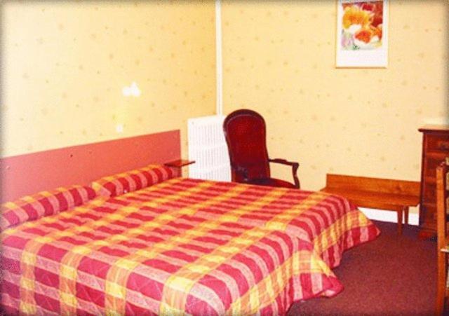 Hotel De Paris Charleville-Mezieres Room photo